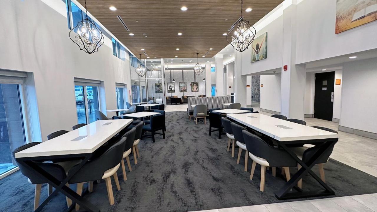 La Quinta By Wyndham Chicago O'Hare Airport Hotel Rosemont Bagian luar foto